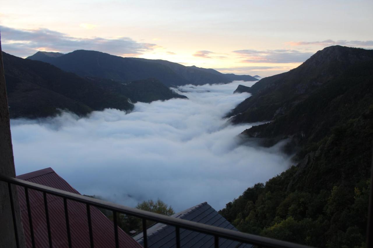 Auberge Lo Robur Roure Екстериор снимка